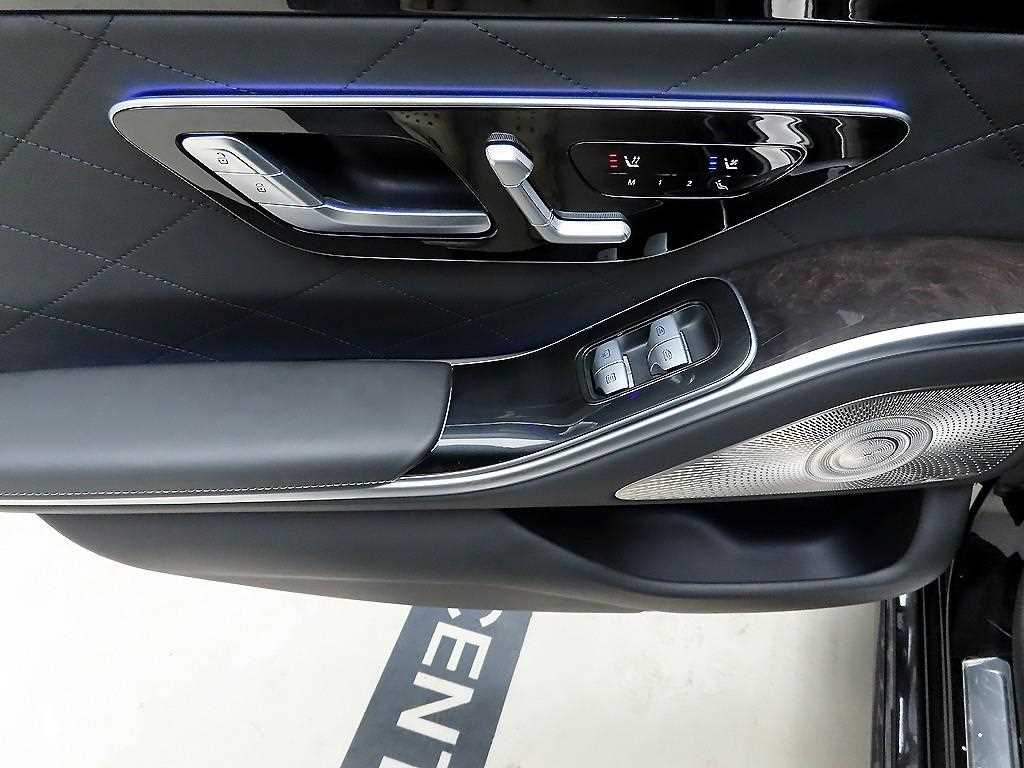 Mercedes Benz S Class - Vista 12