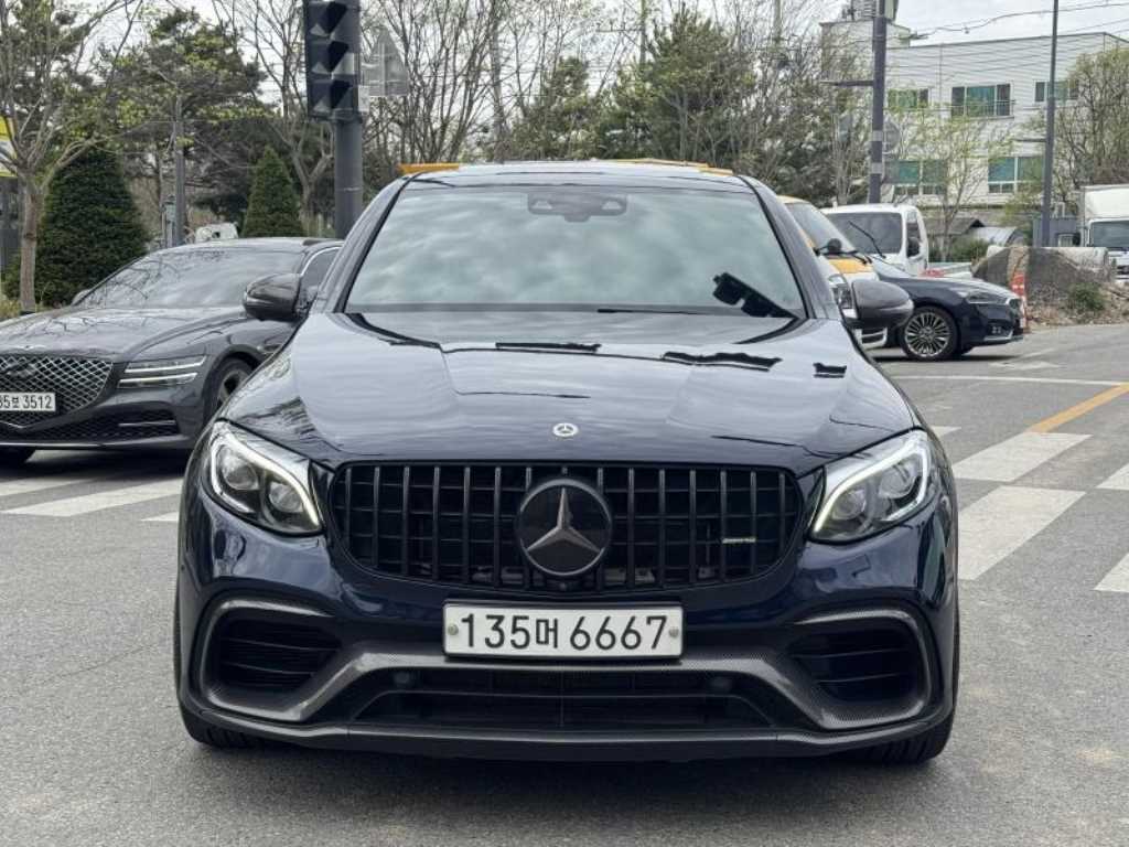 Mercedes Benz GLC Class - Vista 3