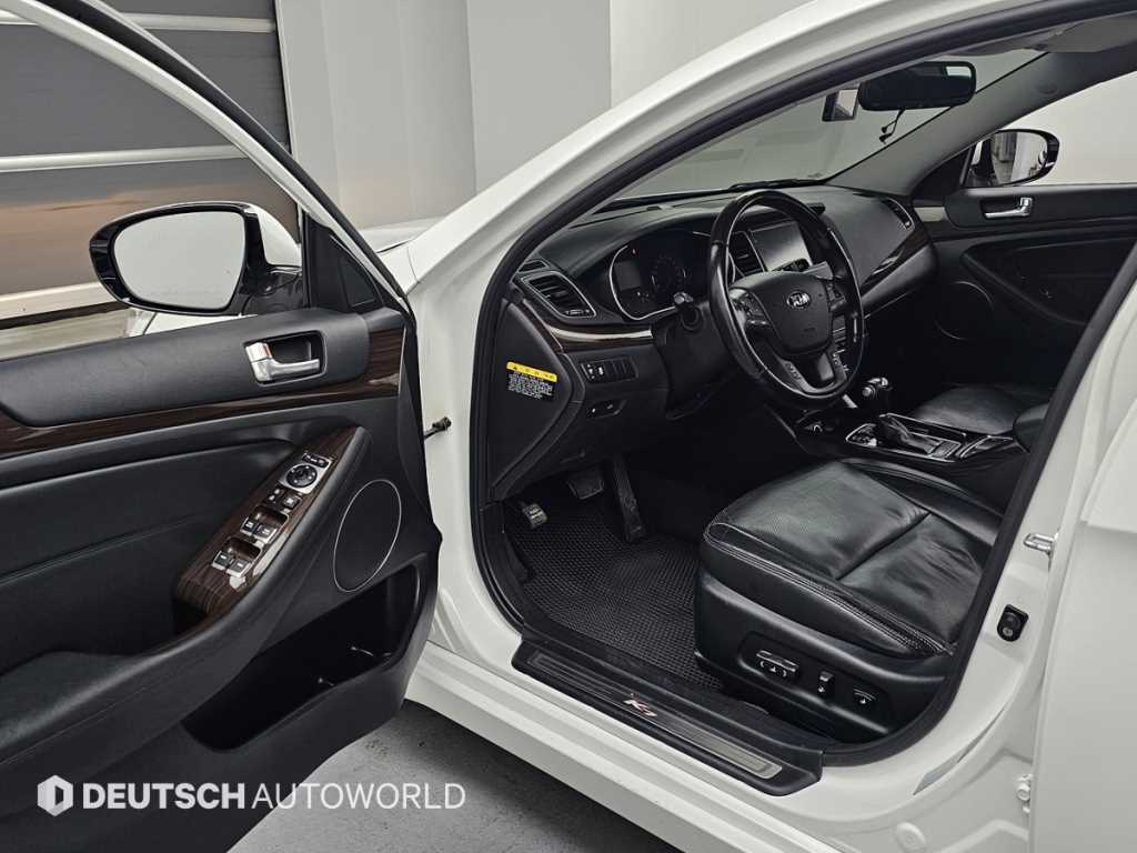 KIA K7 - Vista 10