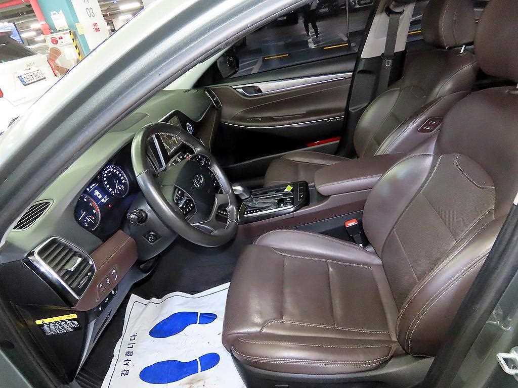 HYUNDAI Grandeur - Vista 6