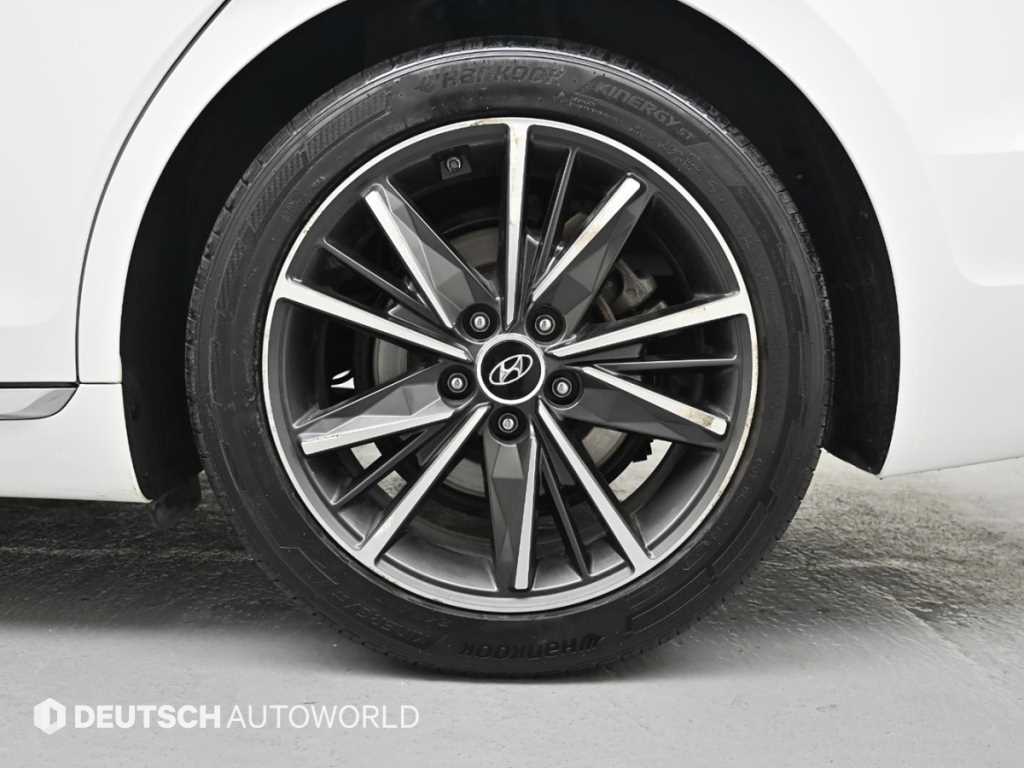 HYUNDAI Grandeur - Vista 5