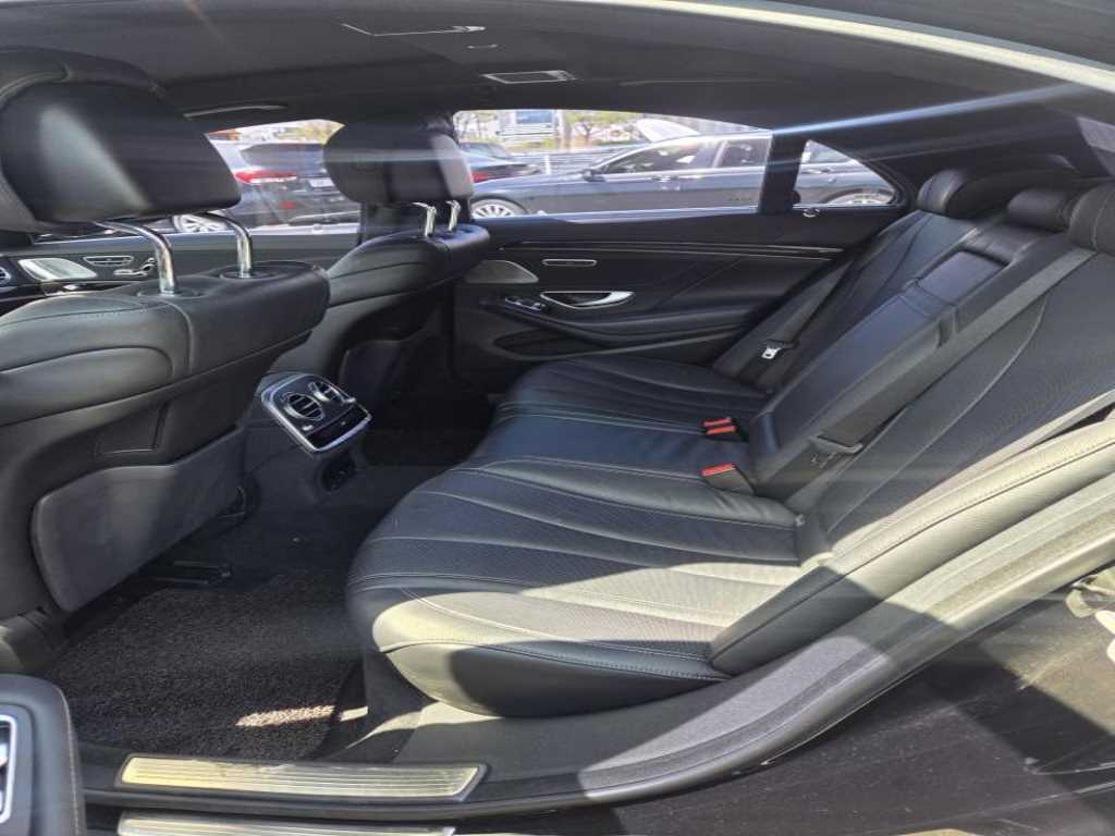 Mercedes Benz S Class - Vista 5