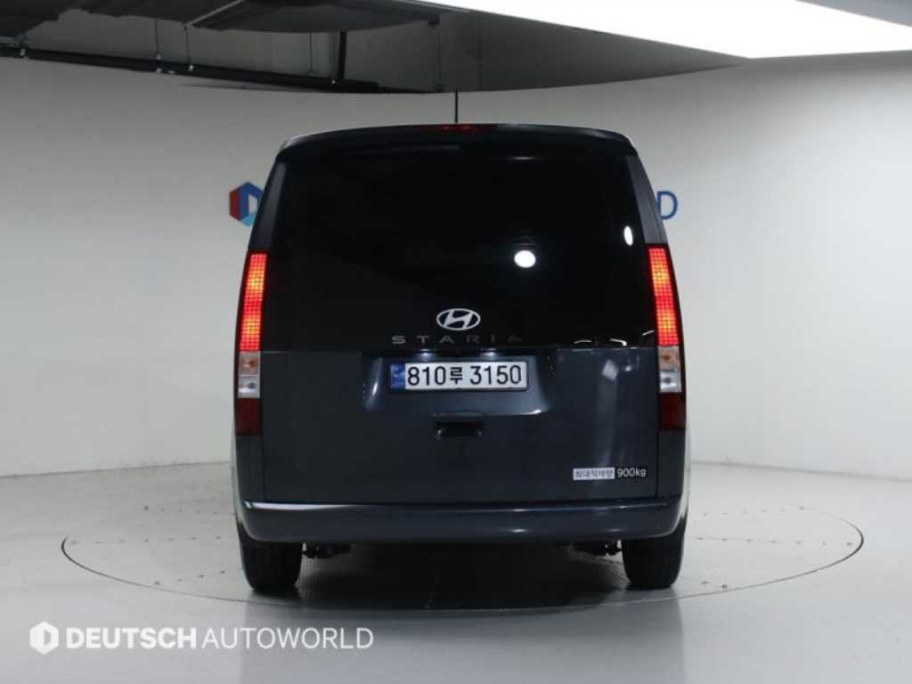HYUNDAI Staria - Vista 4