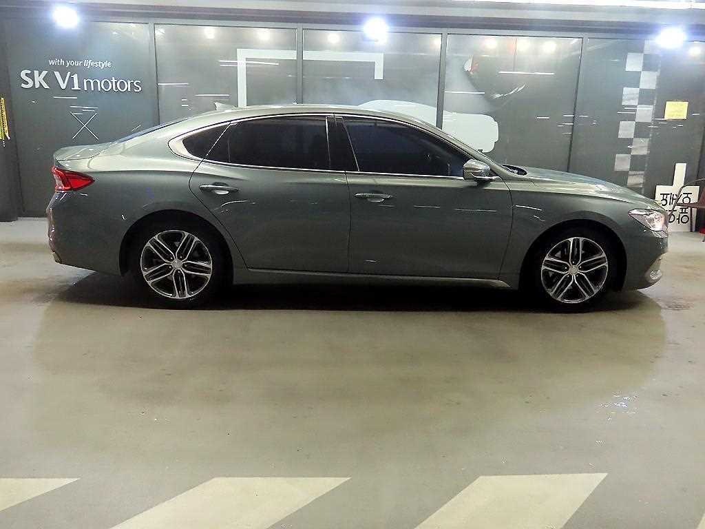 HYUNDAI Grandeur - Vista 3