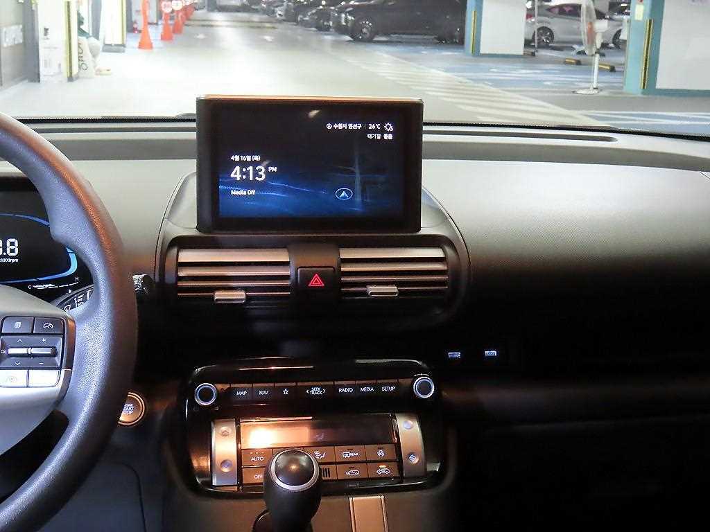 HYUNDAI Casper - Vista 11