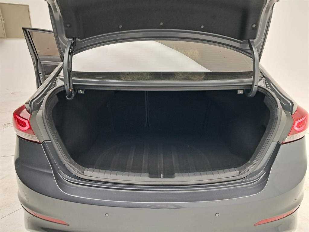 HYUNDAI Avante 2017 Gris - Importación desde Corea - HF Imports Iquique - Foto 17