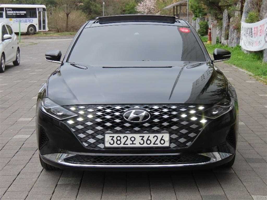 HYUNDAI Grandeur 2022 Negro - Importación desde Corea - HF Imports Iquique - Foto 1