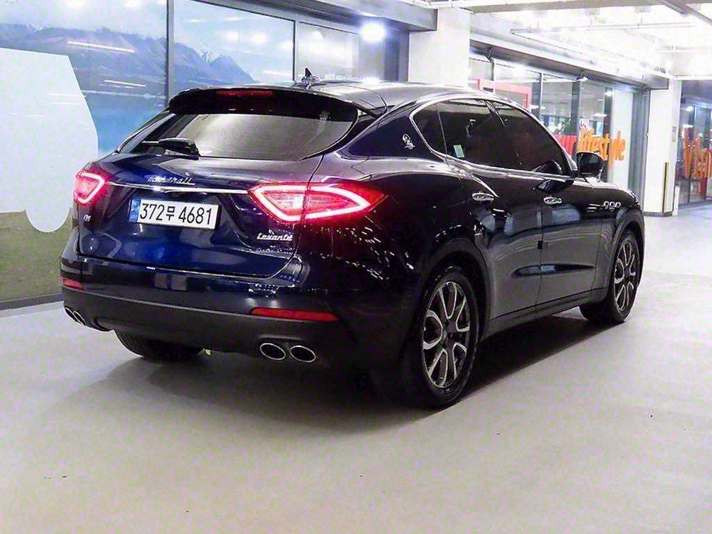 Maserati Levante - Vista 4