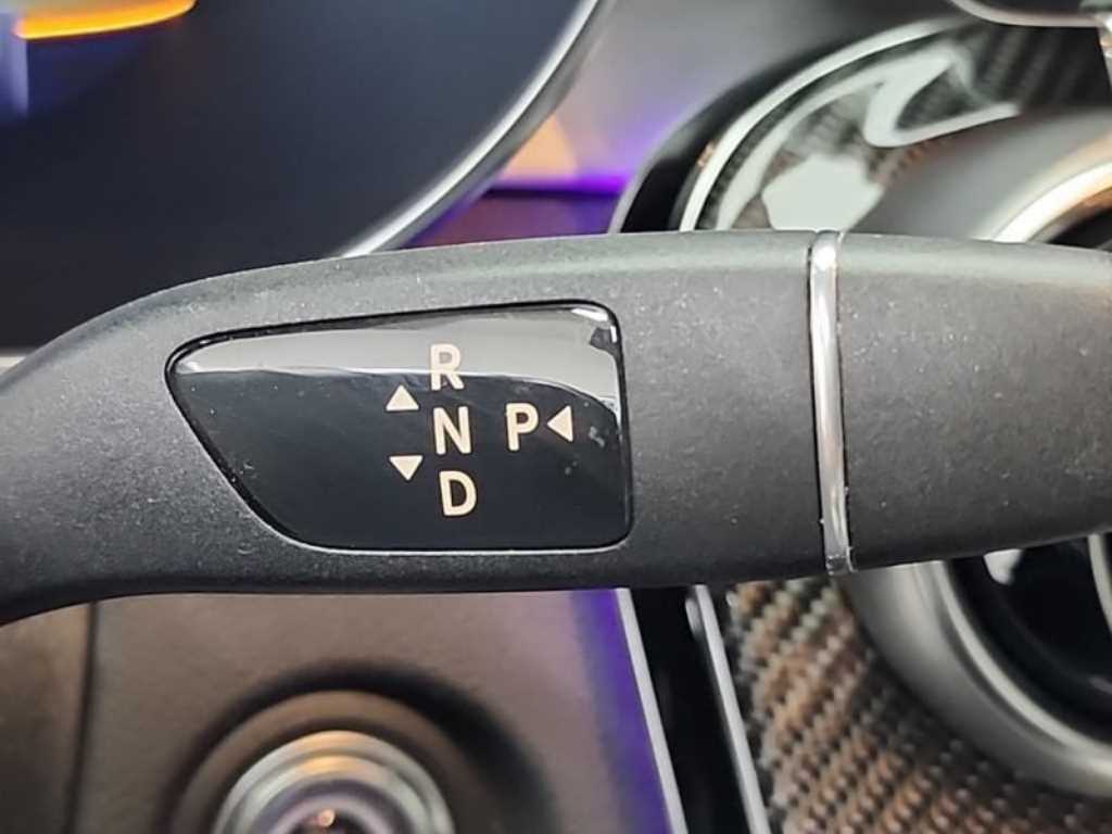 Mercedes Benz GLC Class - Vista 8