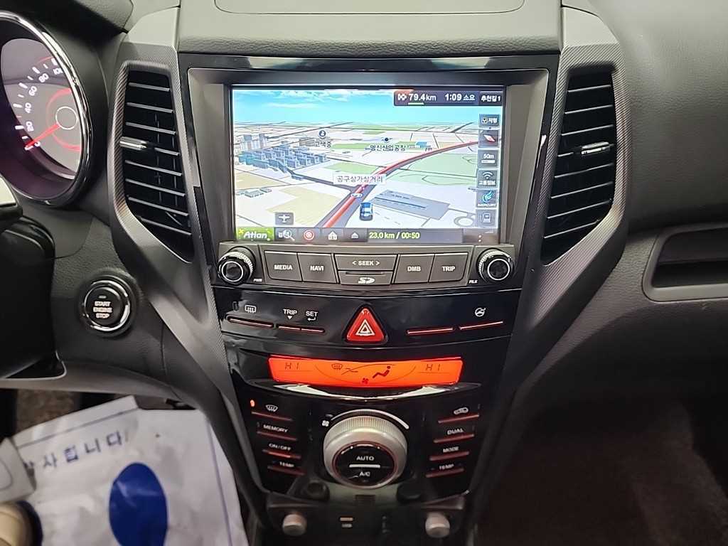 Ssangyong Tivoli - Vista 10