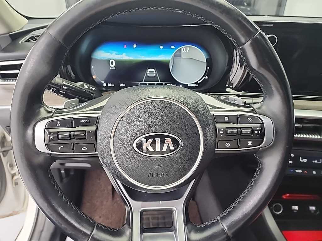 KIA K5 - Vista 9