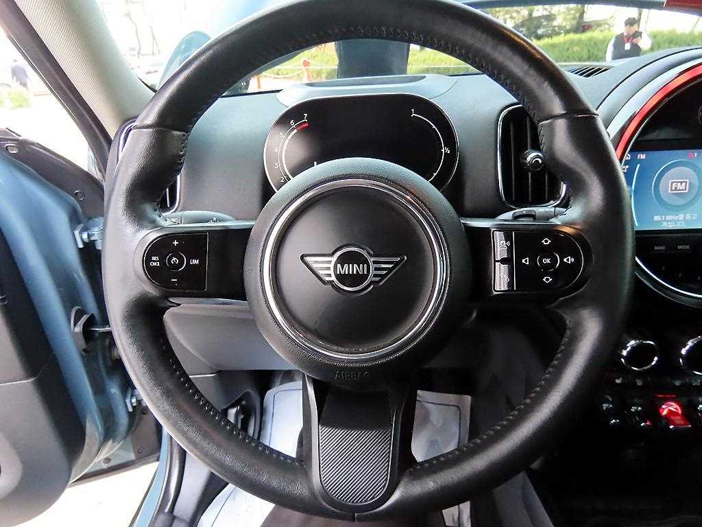Mini Countryman - Vista 8