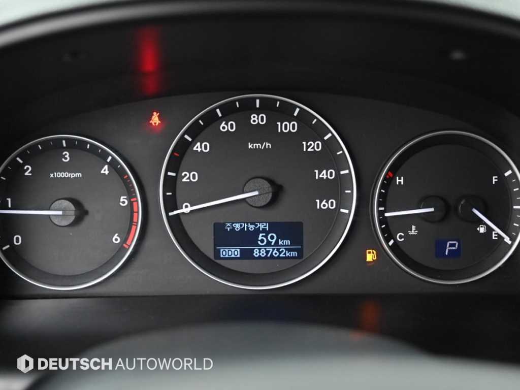 HYUNDAI Starex - Vista 8