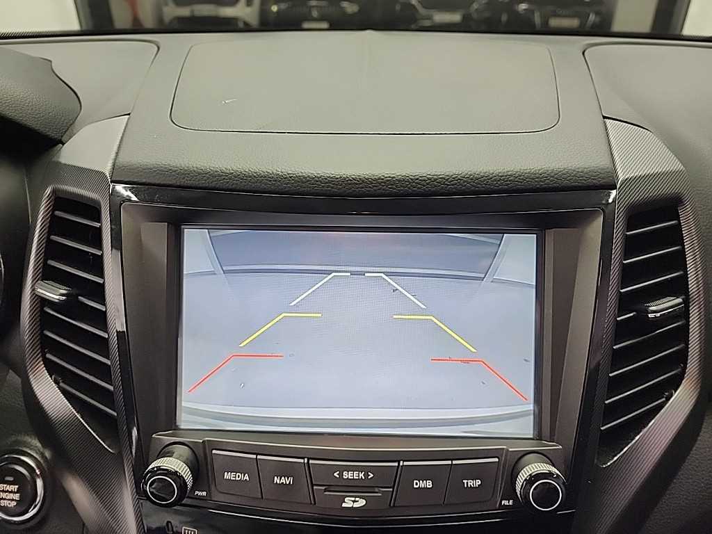 Ssangyong Tivoli 2017 Blanco - Importación desde Corea - HF Imports Iquique - Foto 15