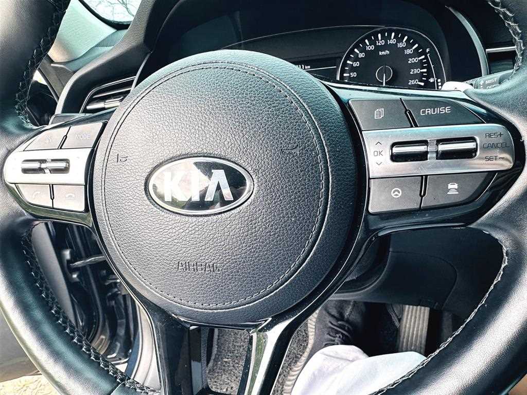 KIA K7 - Vista 4