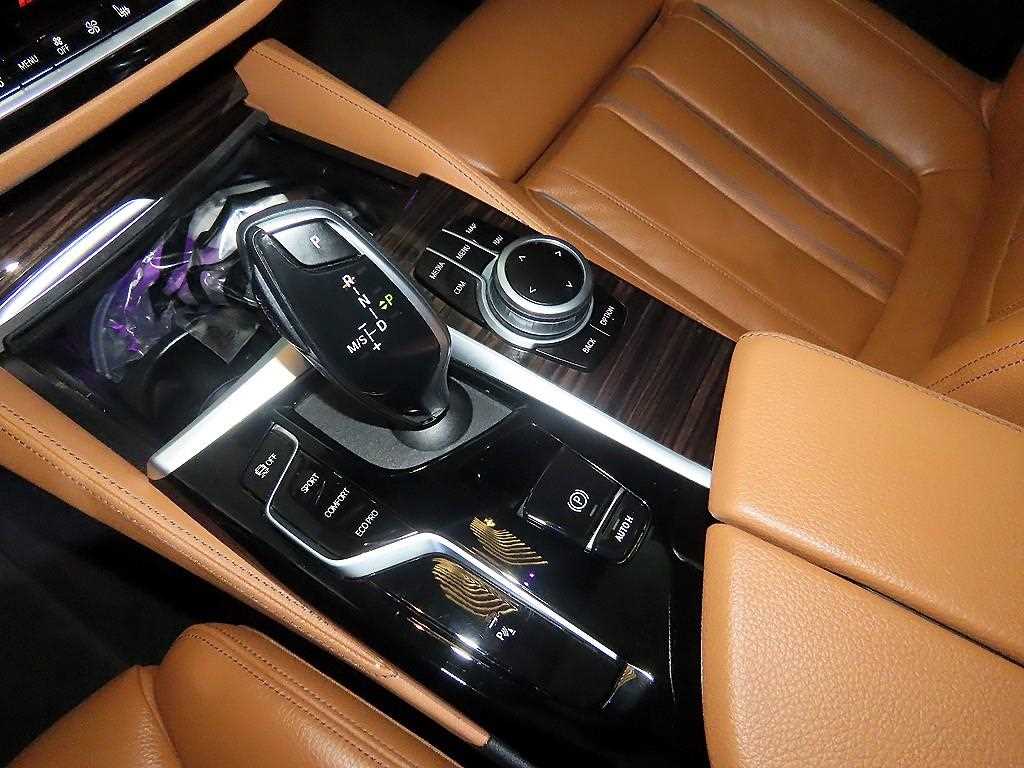 BMW 5 Series - Vista 12