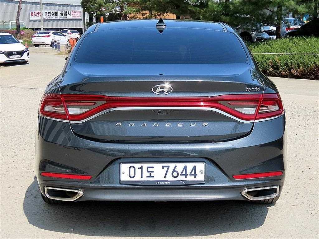 HYUNDAI Grandeur - Vista 4