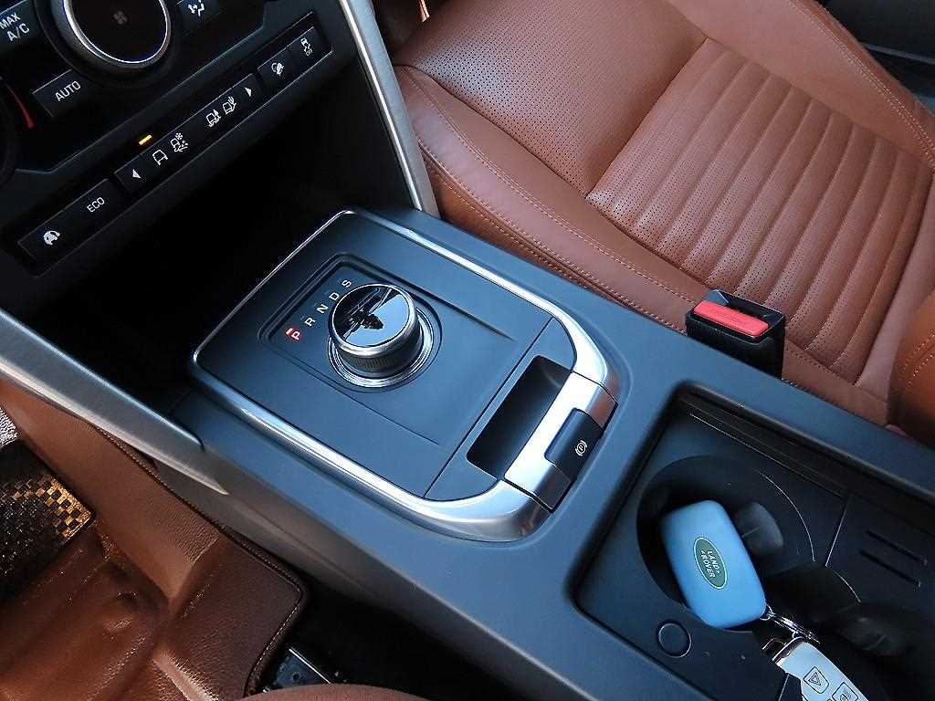 Land Rover Discovery Sports - Vista 10