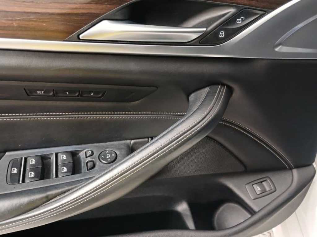 BMW 5 Series - Vista 9