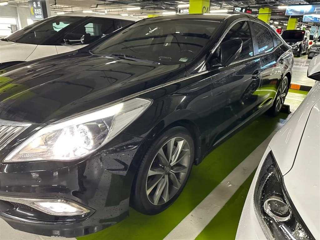 HYUNDAI Grandeur - Vista 2