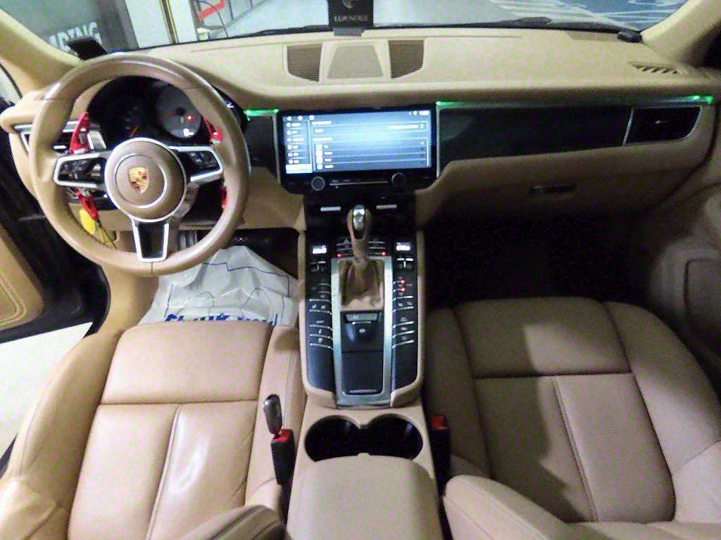 Porsche Macan - Vista 11