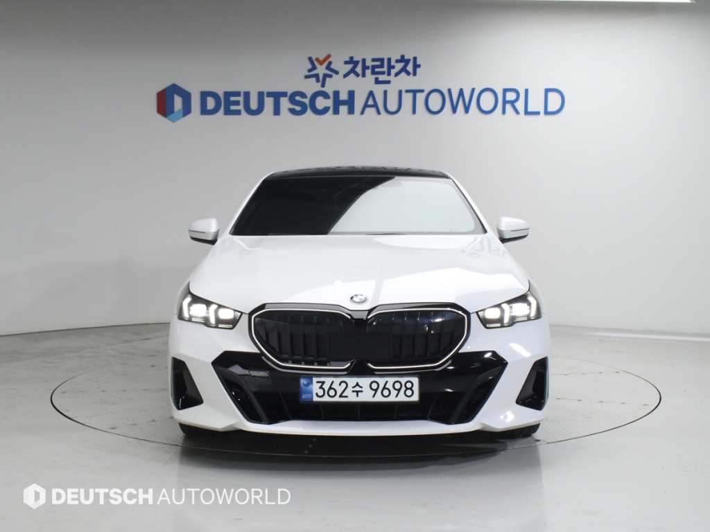 BMW 5 Series - Vista 3