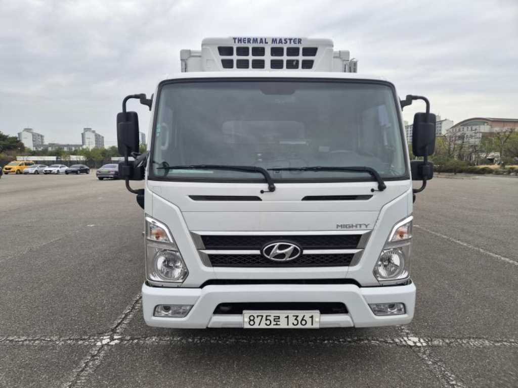 medium and large cargo truck - Vista 2