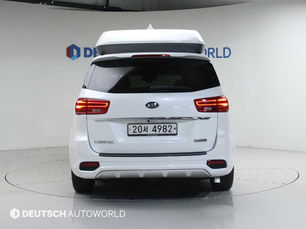 KIA Carnival - Vista 4