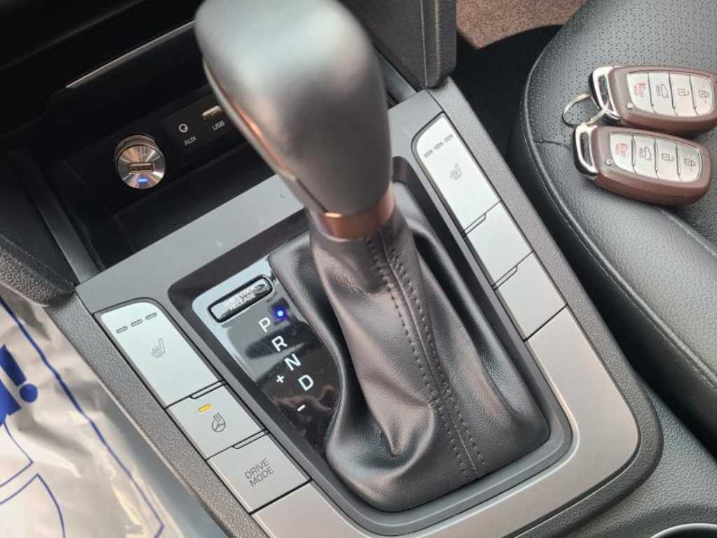 HYUNDAI Avante 2017 Blanco - Importación desde Corea - HF Imports Iquique - Foto 13