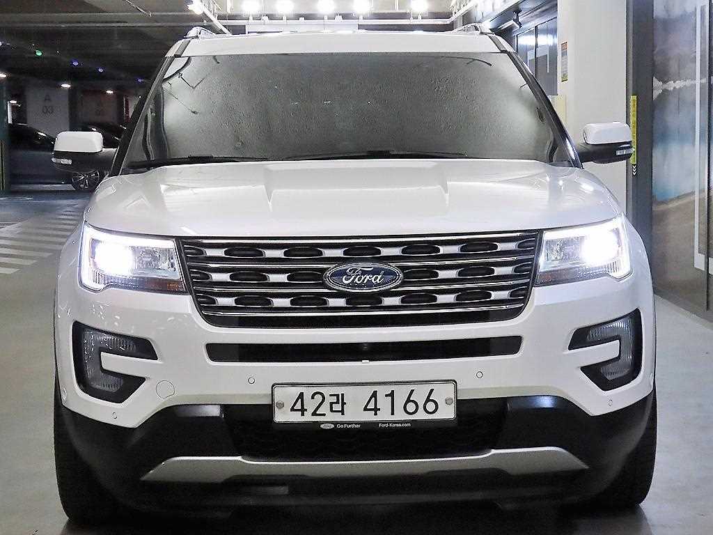 Ford Explorer - Vista 2