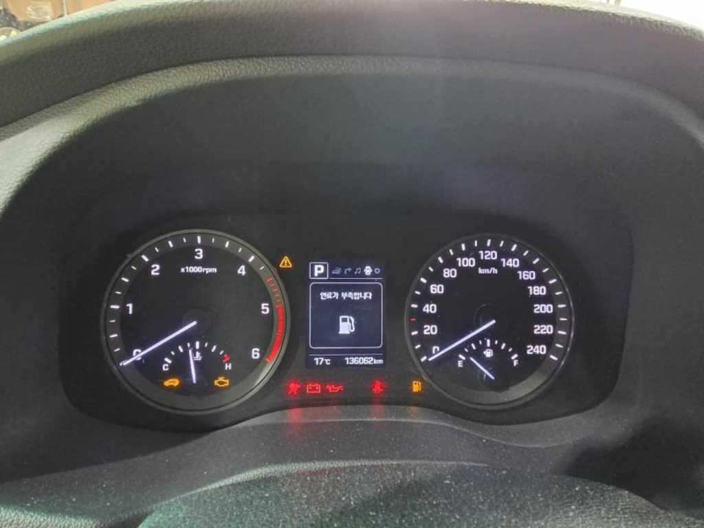 HYUNDAI Tucson - Vista 11