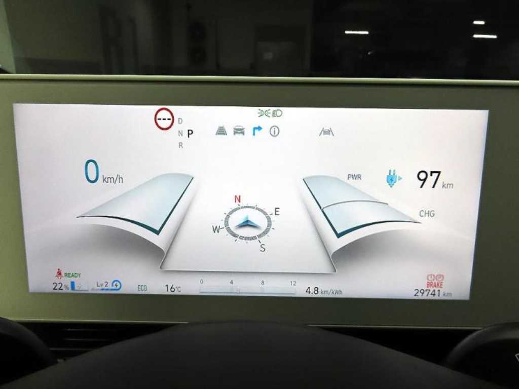 HYUNDAI Ioniq 5 - Vista 6