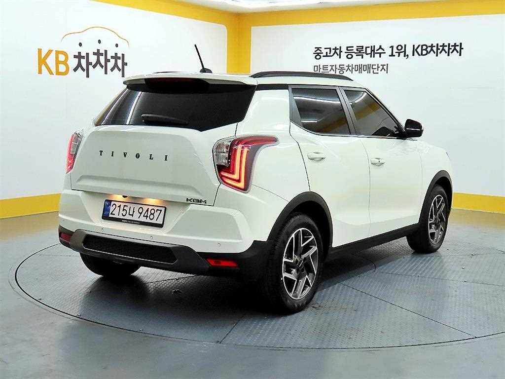 Ssangyong Tivoli - Vista 4