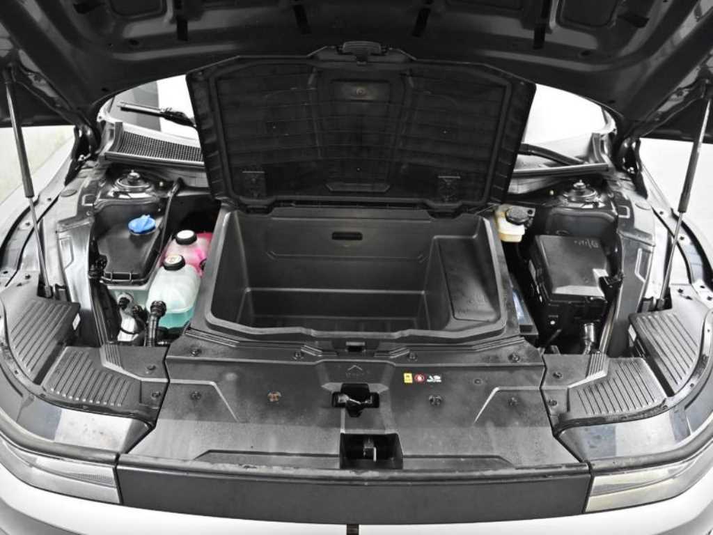 HYUNDAI Ioniq 5 - Vista 6