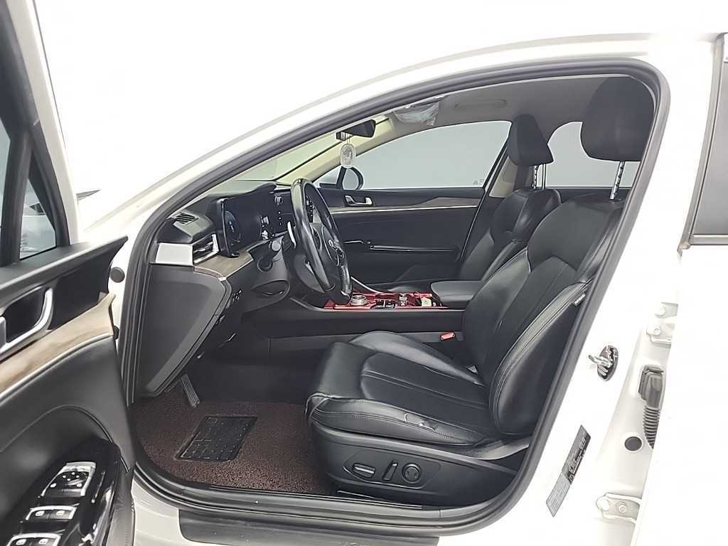 KIA K5 - Vista 11