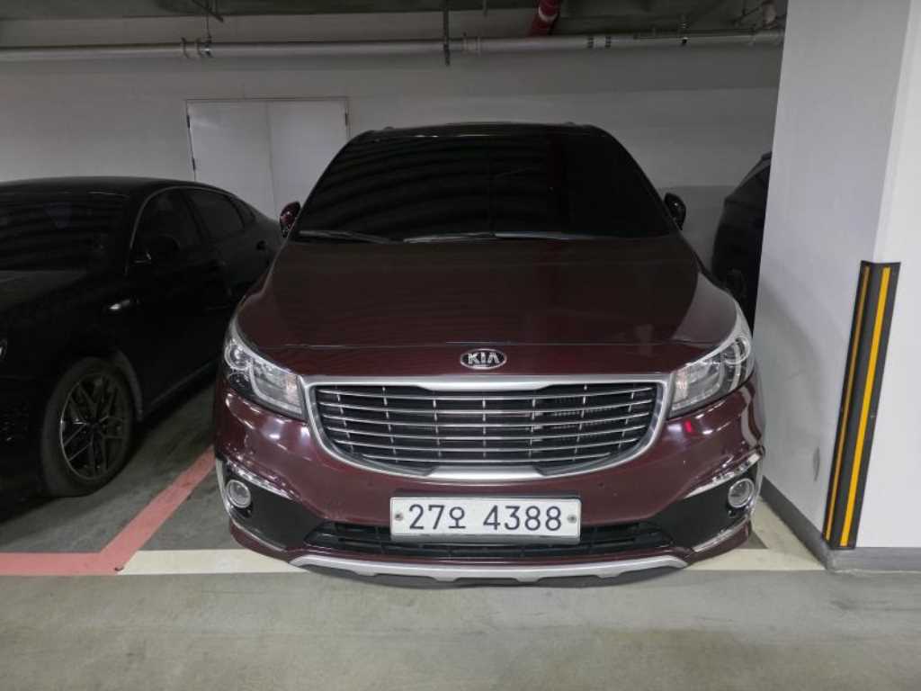 KIA Carnival 2015 Rojo - Importación desde Corea - HF Imports Iquique - Foto 1