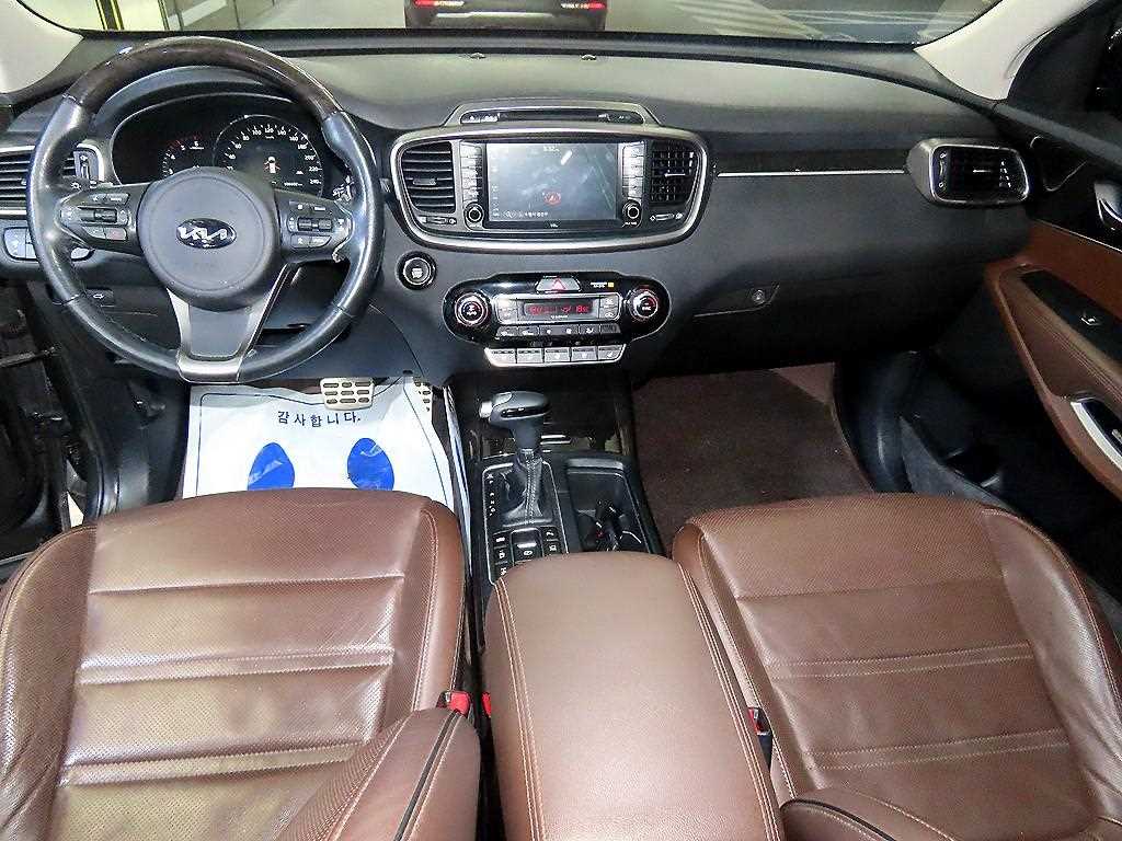 KIA Sorento - Vista 10