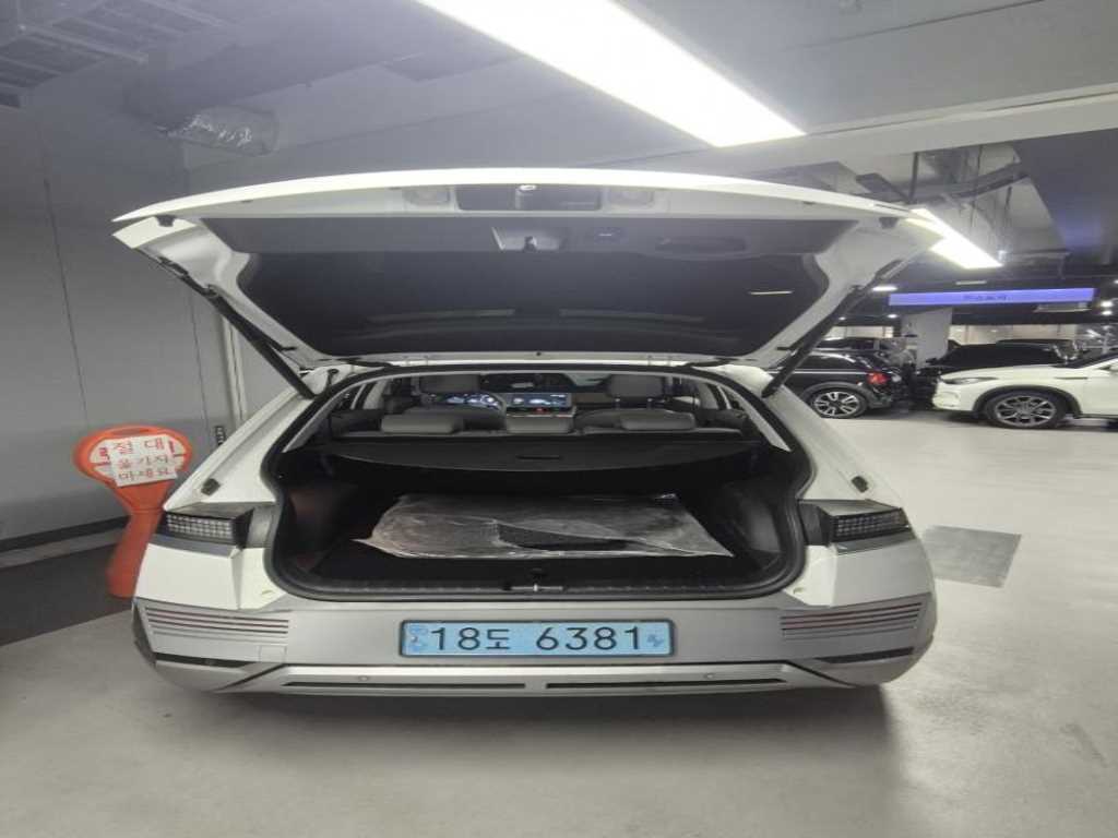 HYUNDAI Ioniq 5 - Vista 6