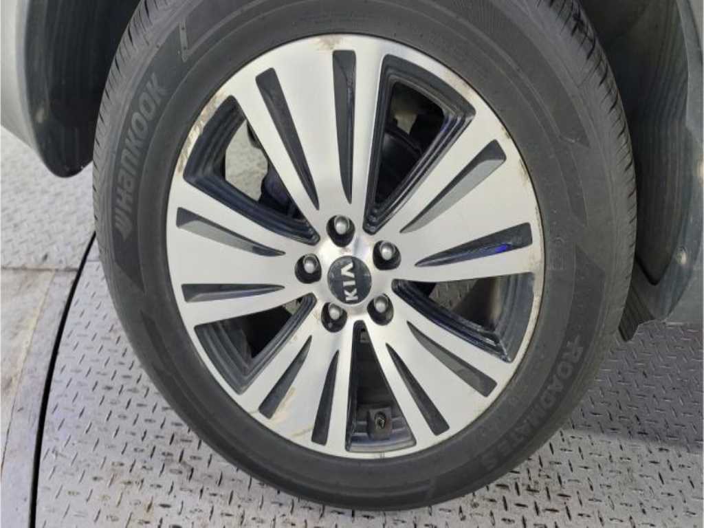 KIA Sportage - Vista 5