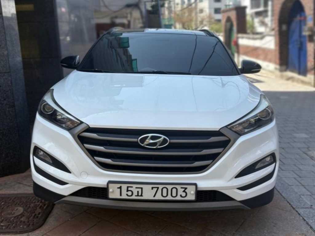 HYUNDAI Tucson 2016 Blanco - Importación desde Corea - HF Imports Iquique - Foto 1
