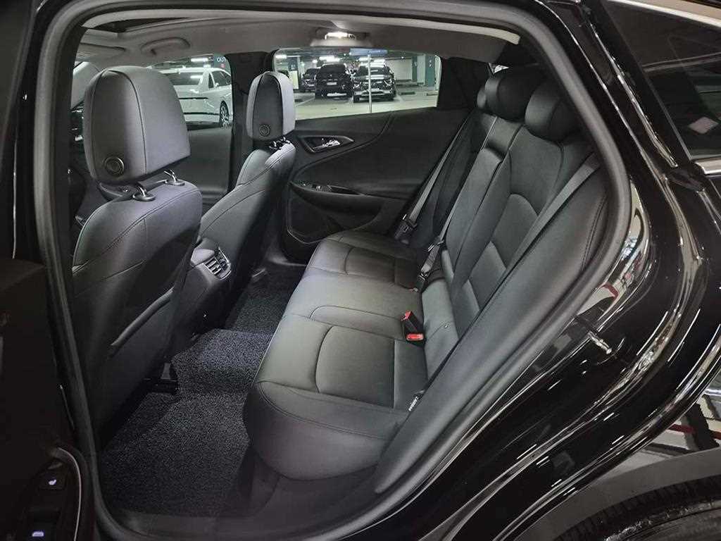 Chevrolet Malibu - Vista 7