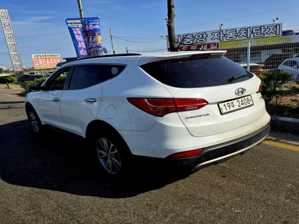 HYUNDAI Santa Fe - Vista 3