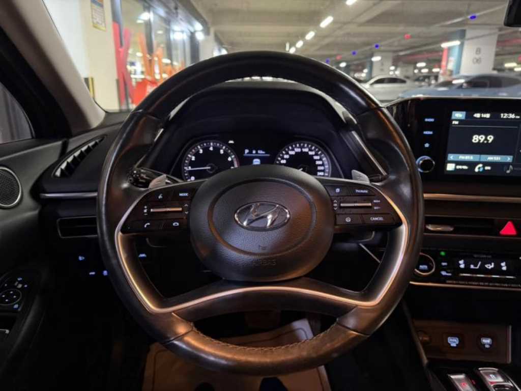 HYUNDAI Sonata - Vista 8
