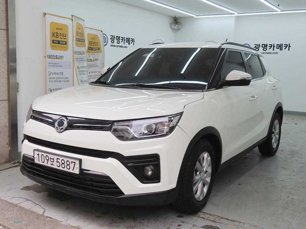 Ssangyong Tivoli - Vista 2