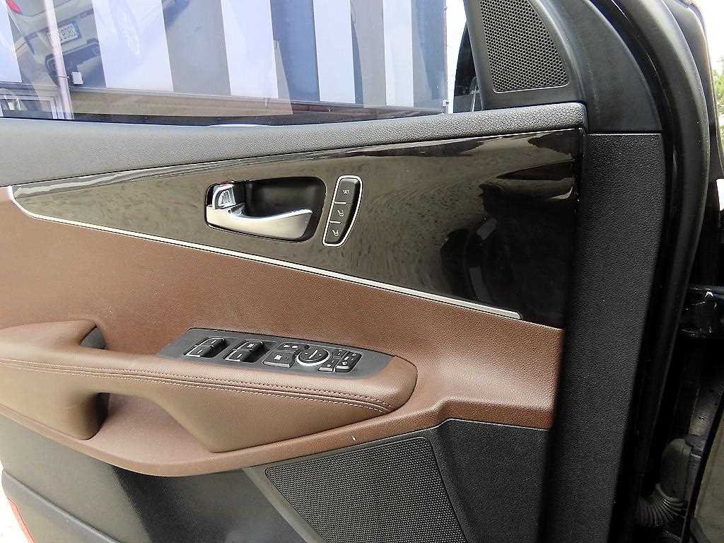 KIA Sorento - Vista 11