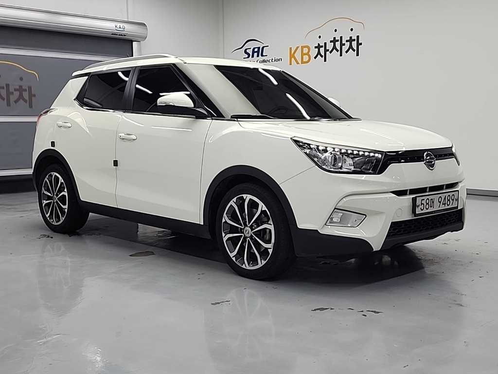Ssangyong Tivoli - Vista 4