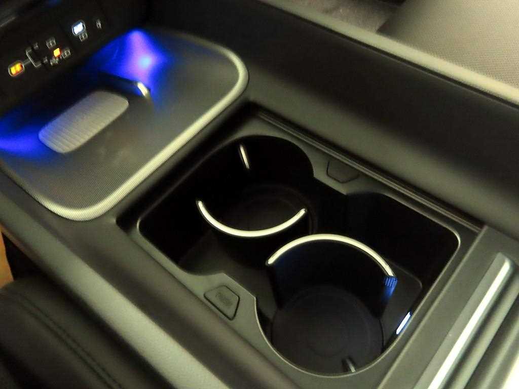 HYUNDAI Grandeur - Vista 11