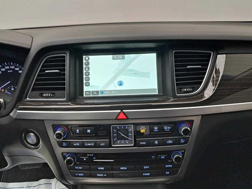 Genesis G80 - Vista 9