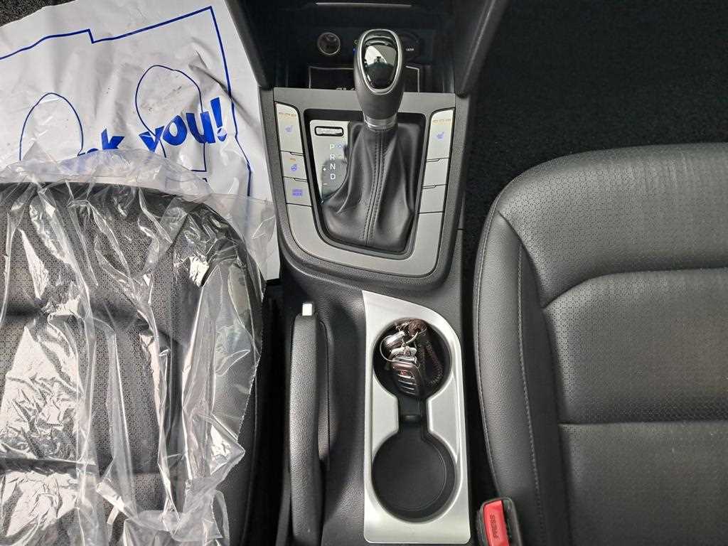 HYUNDAI Avante 2017 Gris - Importación desde Corea - HF Imports Iquique - Foto 14