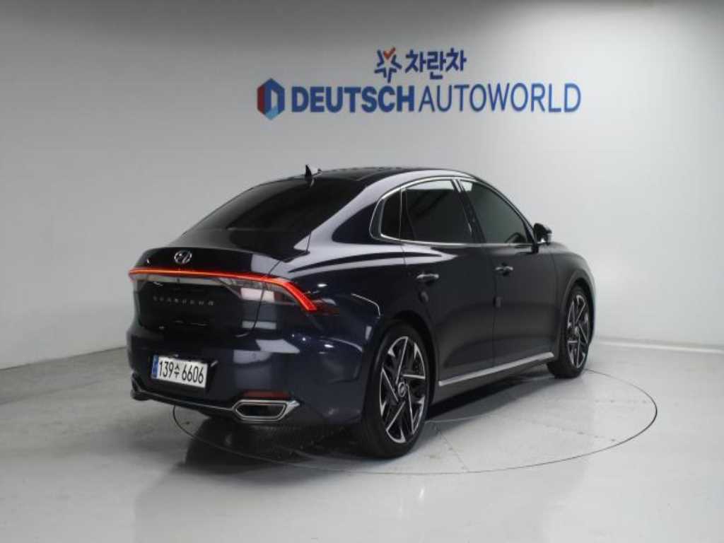 HYUNDAI Grandeur - Vista 3